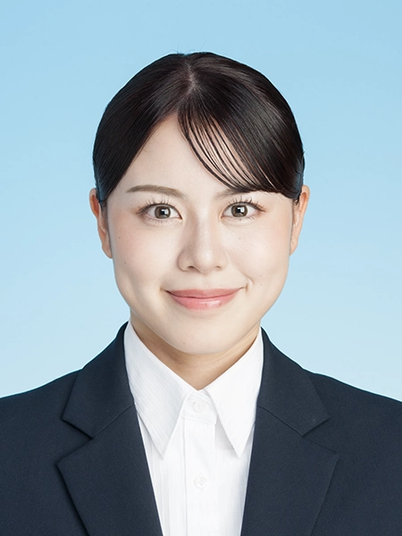 表情を引き出して撮影した就活証明写真
